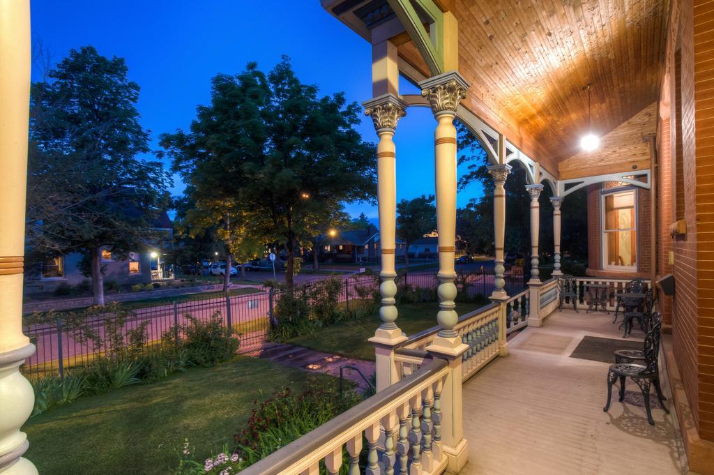 Lumber Baron Inn And Gardens Denver Exterior photo