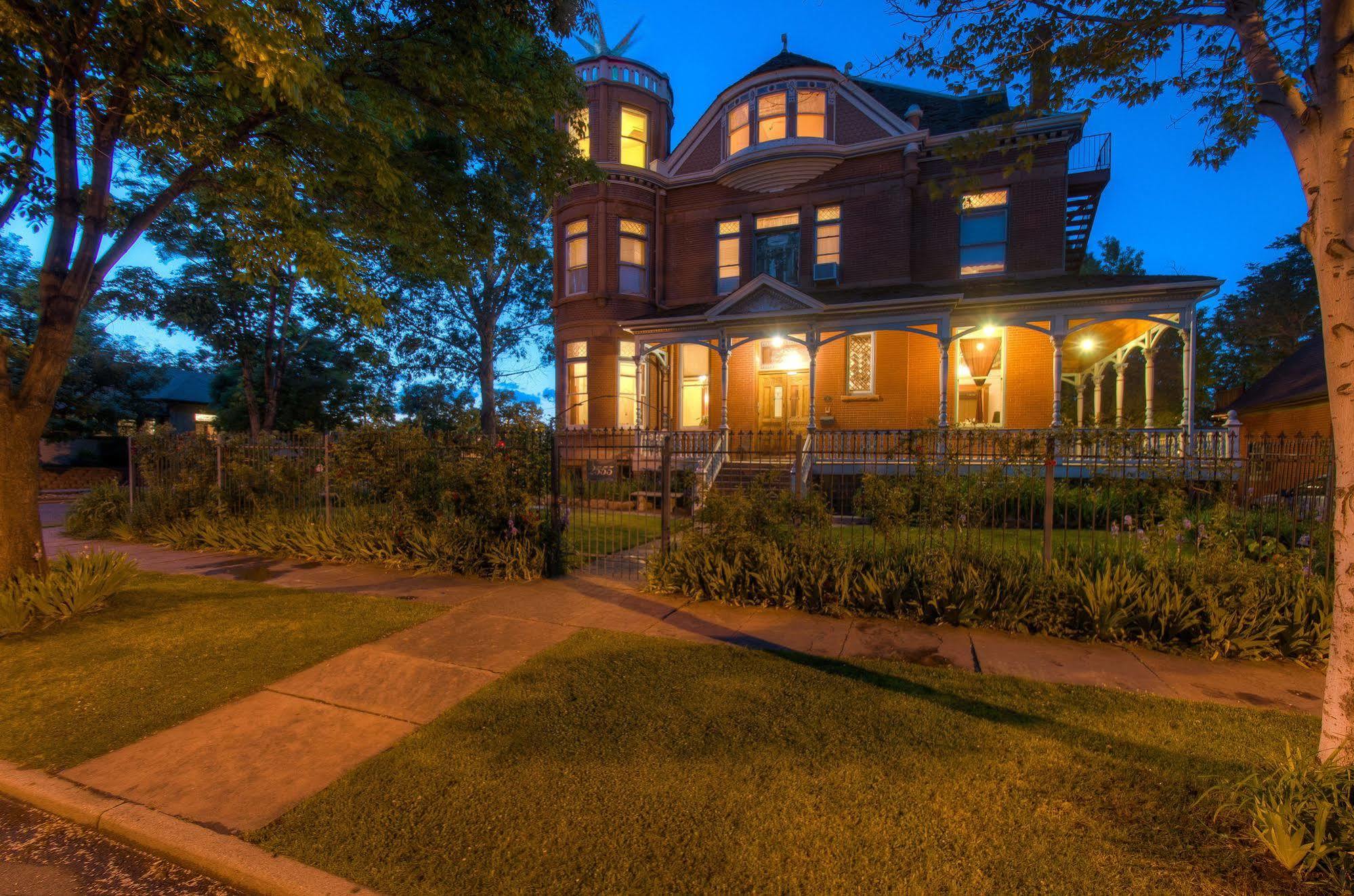 Lumber Baron Inn And Gardens Denver Exterior photo